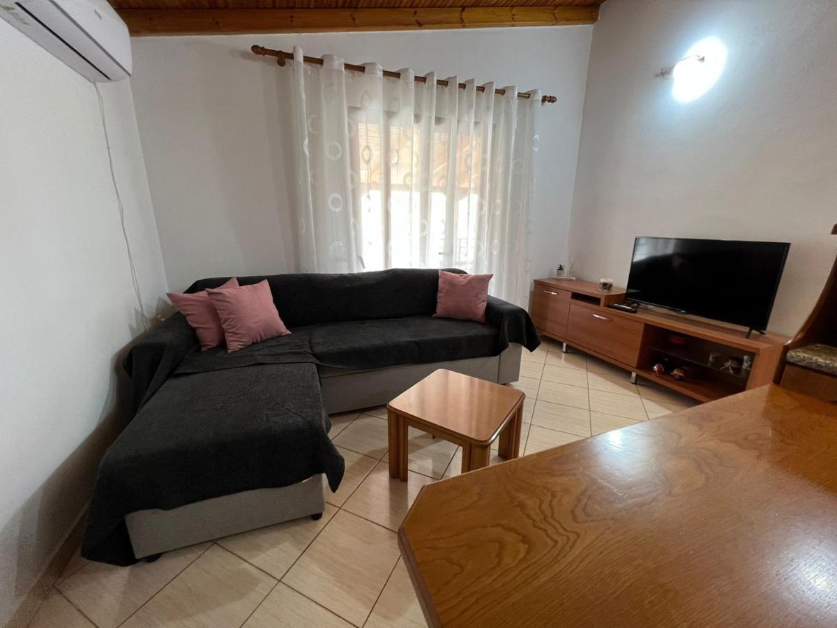 Alex Apartments Σαράντα Εξωτερικό φωτογραφία